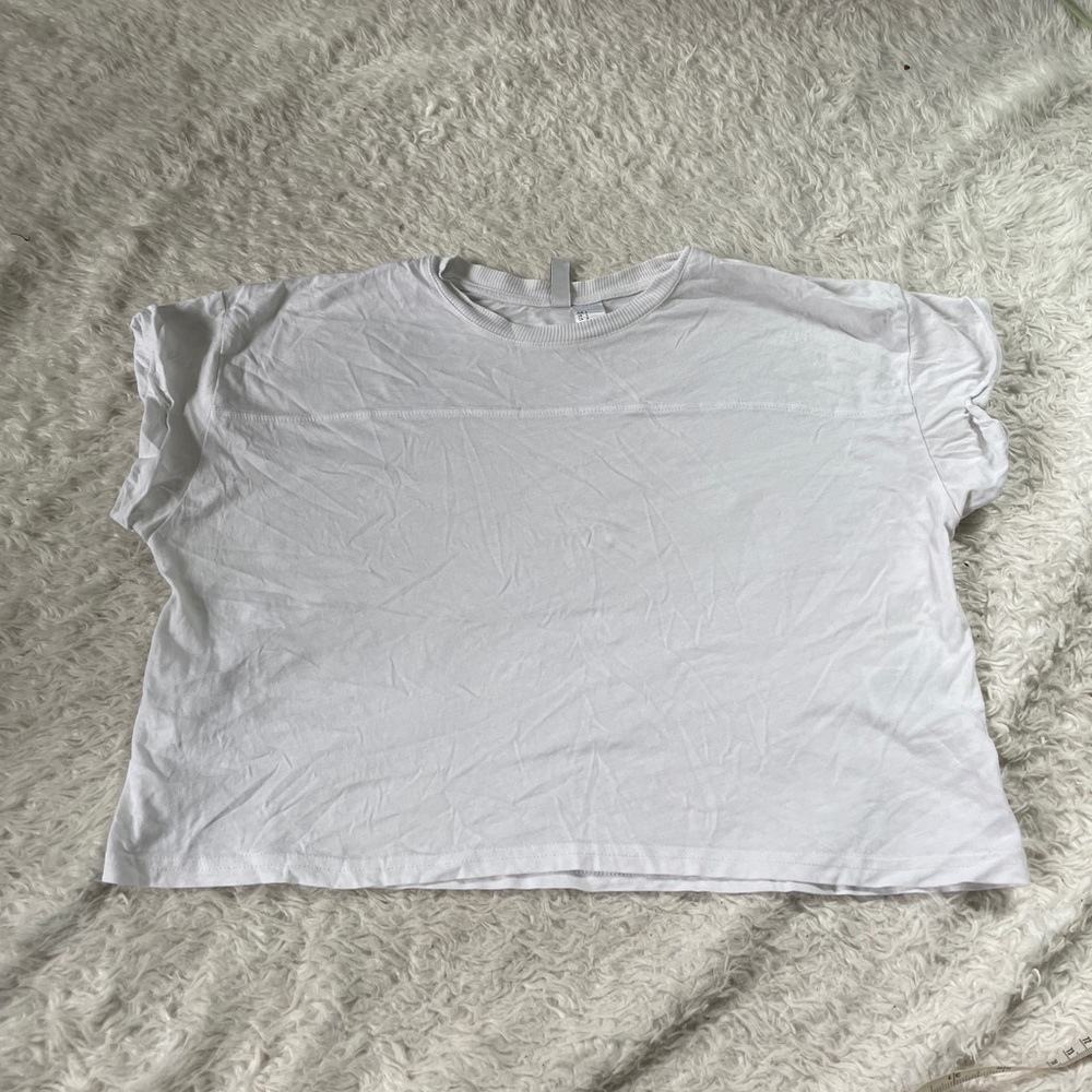 H&M white cropped t shirt